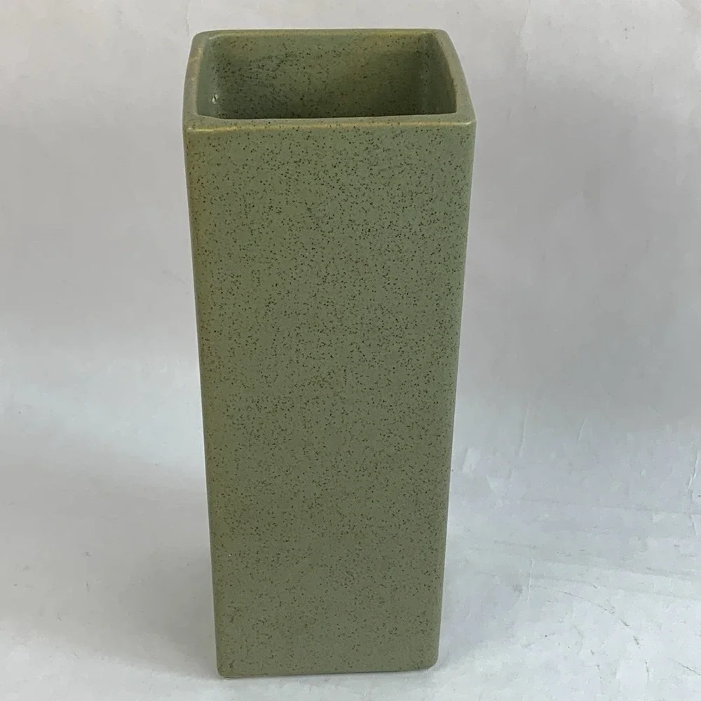 McCoy Floraline Green Vase Vintage Rare USA Ceramic Pottery Speckled MCM 446